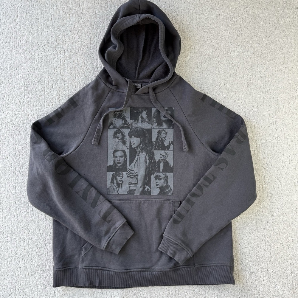 Taylor Swift Womens The Eras Tour‎ Hoodie Size Small Gray Pullover Tour Dates
